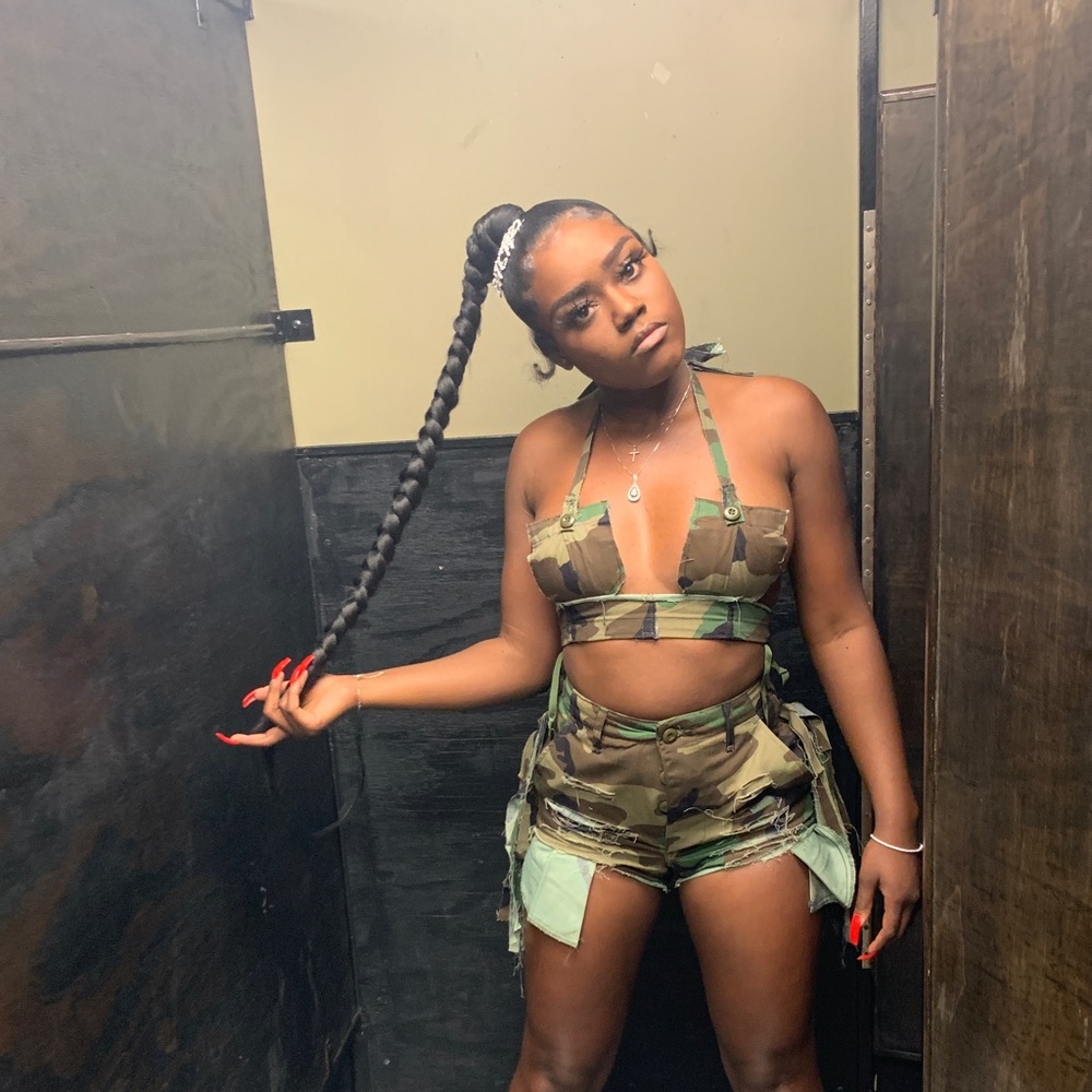 Army 2 piece small xs small